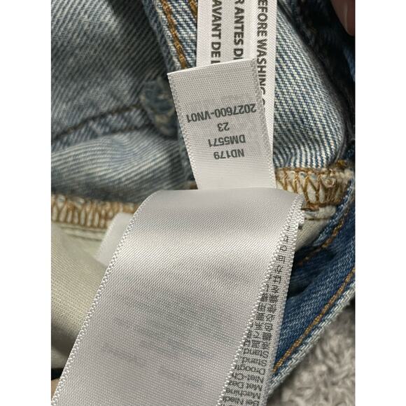 NWT Madewell Women's Size 23 Relaxed Ripped Mid Length Denim Shorts Blue - Picture 8 of 10